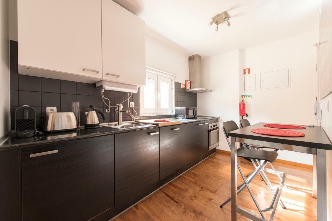 Cozy apartment in Bairro Alto Lisboa Exterior foto